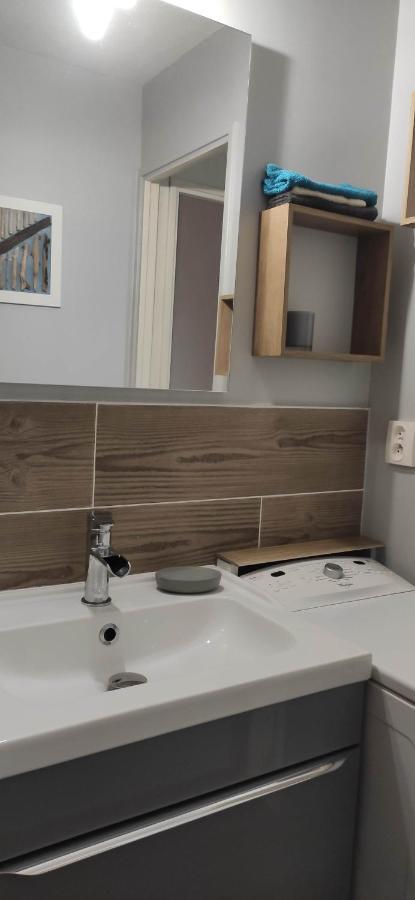 Appartement Lumineux Vue Mer Fréjus 外观 照片